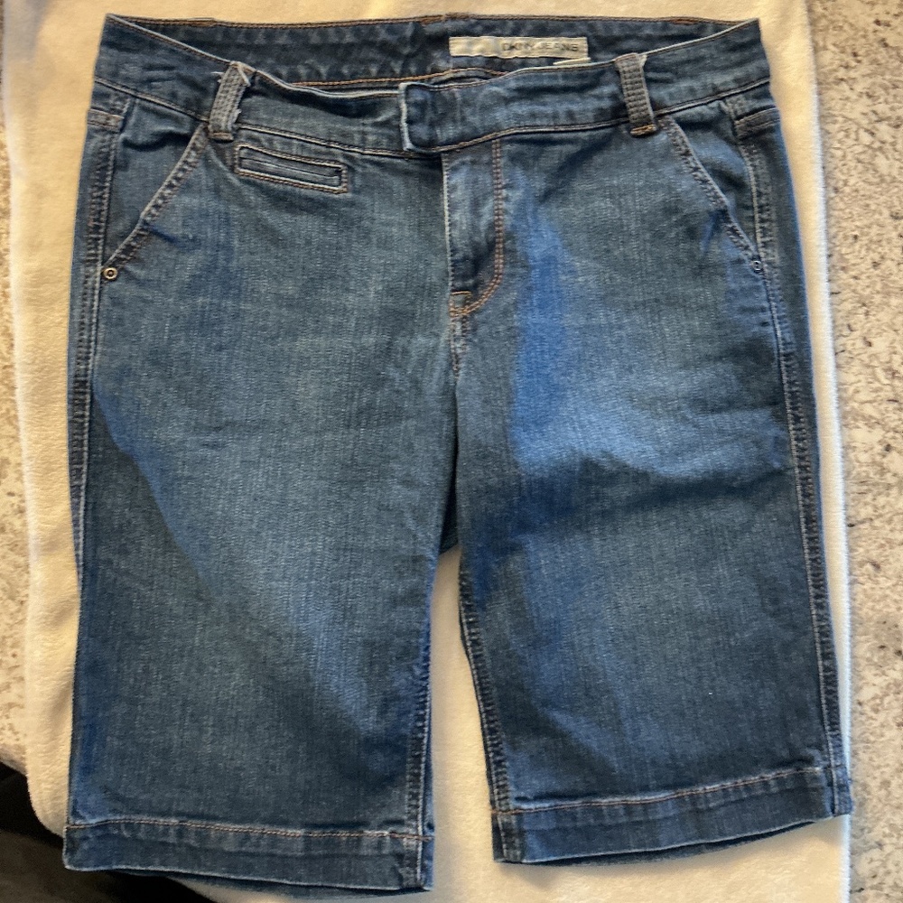 DKNY BERMUDA SHORTS Size 12